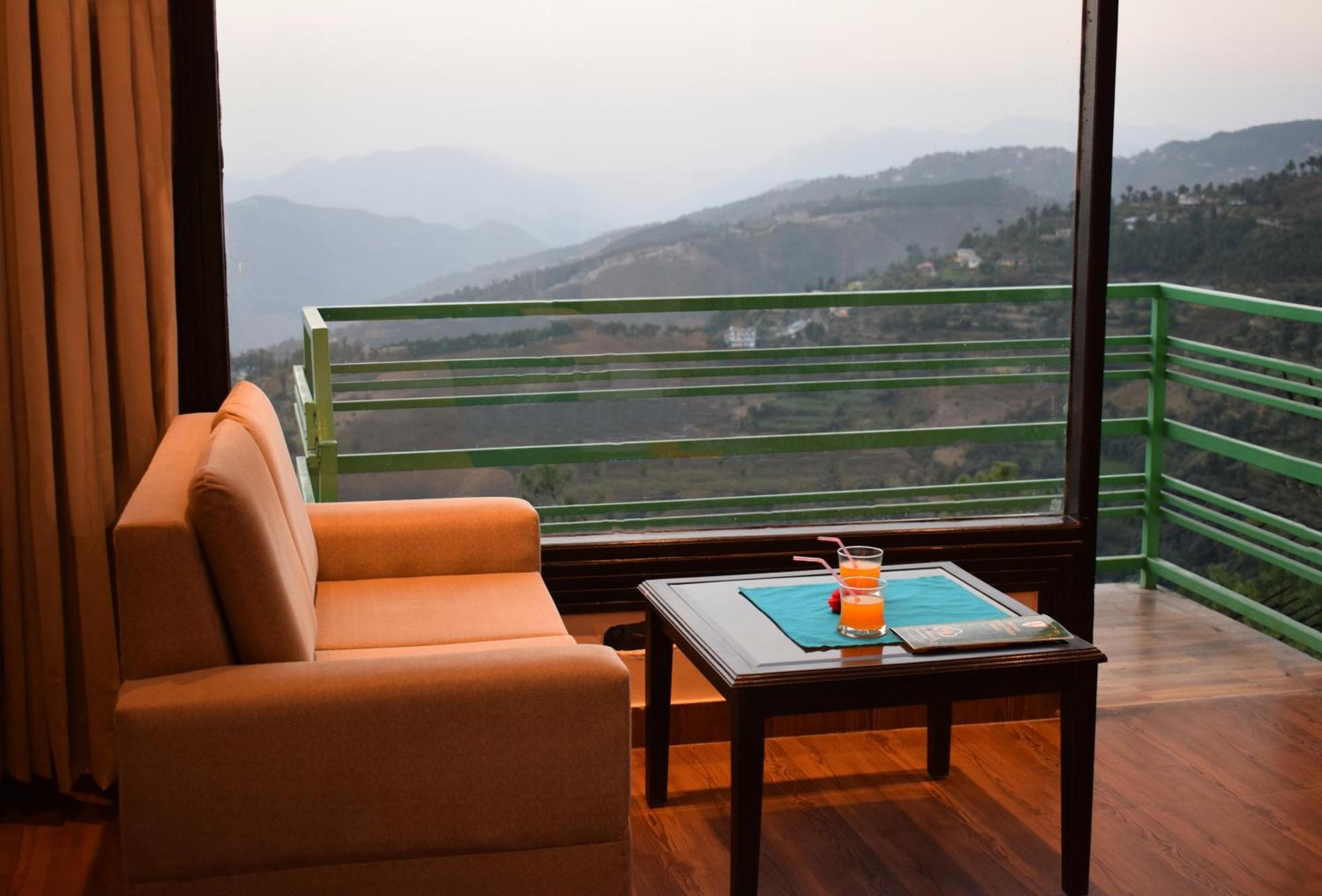 Aachman Nature Valley Resort Mashobra By Naina Staycation- Private Parking - Balcony And Valley View Rooms ชิมลา ภายนอก รูปภาพ